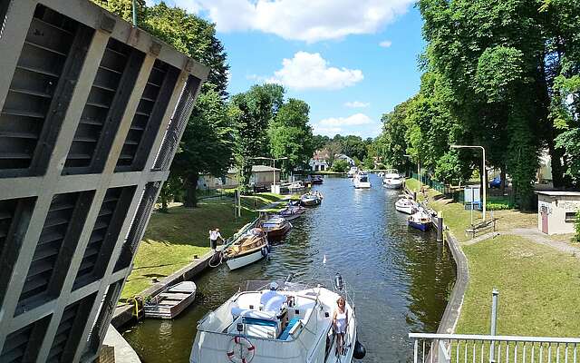 Ausfahrt Schleuse Neue Mühle Königs Wusterhausen