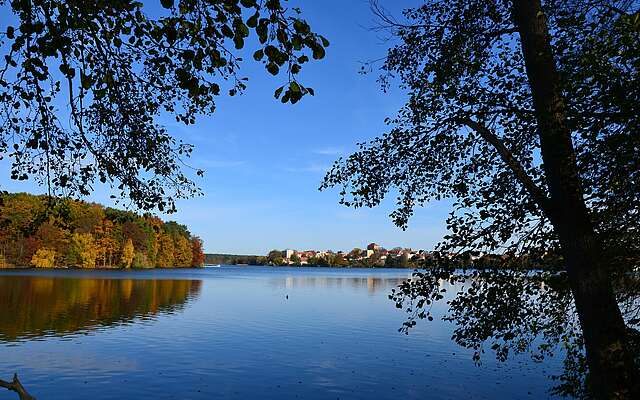 Straussee mit Blick auf Strausberg