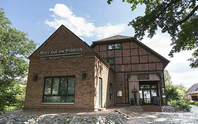 Alter Hof am Elbdeich